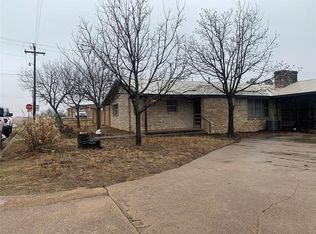 510 S College St, Hamilton, TX 76531