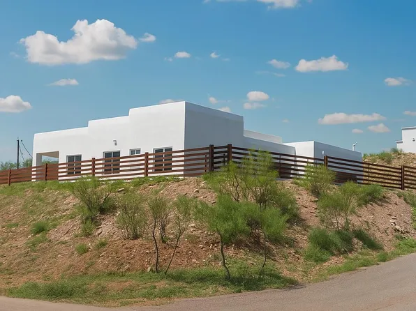 1886 Via Francia, Rio Rico, AZ 85648