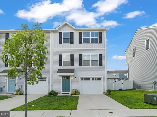 25 Mulberry Ln, Clementon, NJ 08021