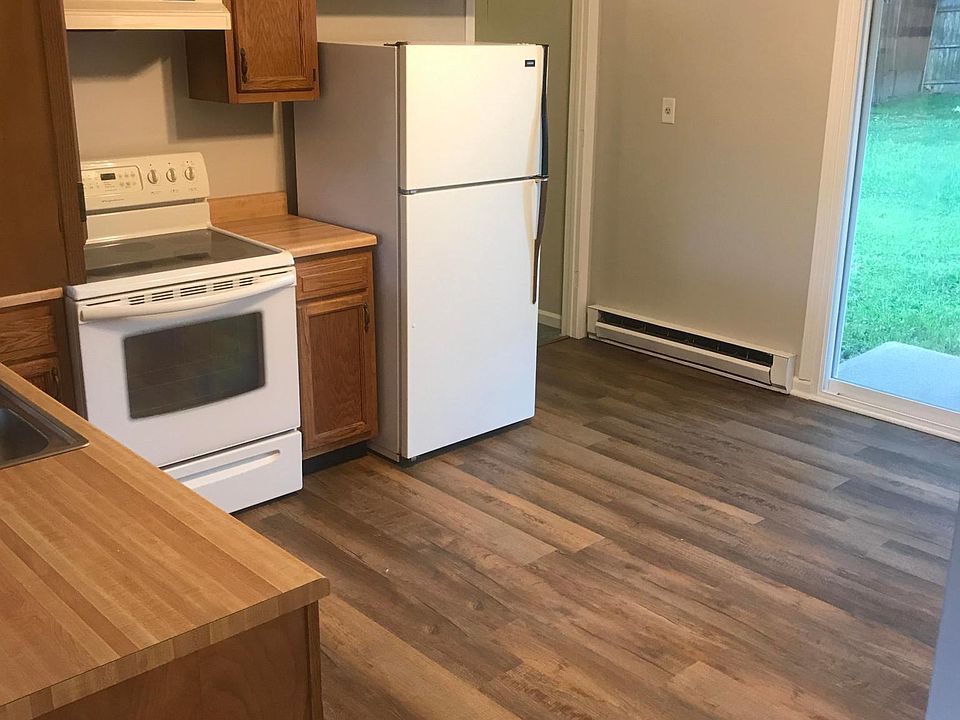 2nd image of 208 Jodie Ln