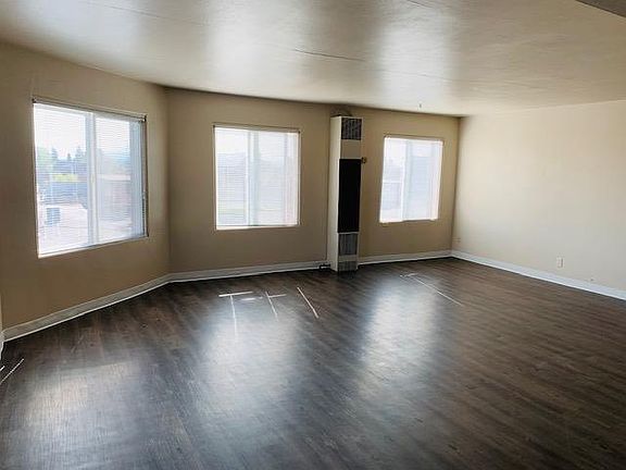 3rd image of 3502 McKinley Ave #11