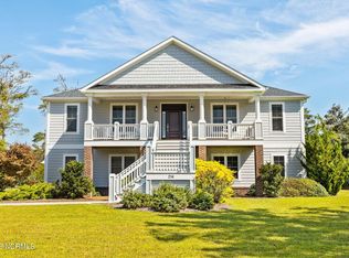 214 Coventry Rd, Morehead City, NC 28557