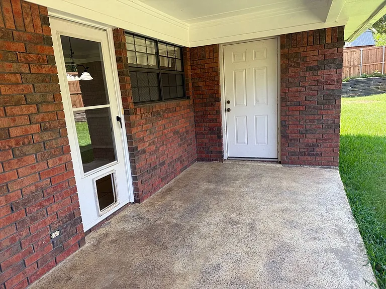 314 Trollinger St — Photo 17