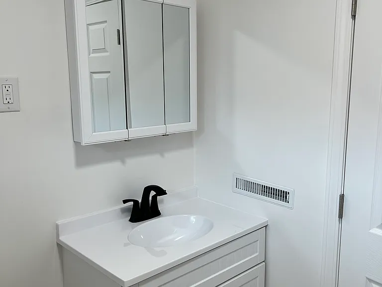 928 Homer Ave — Photo 7