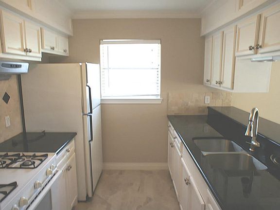 5th image of 9032 Kentshire Dr