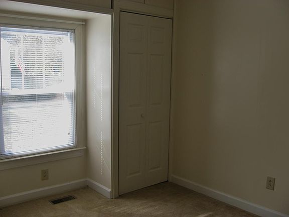 4th image of 305 Powhatan St