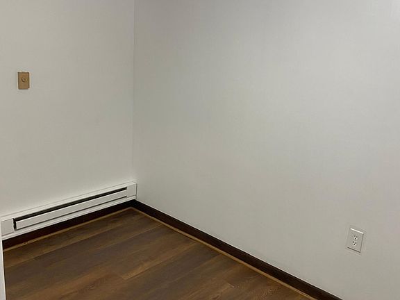 5th image of 170 Knox St #B2