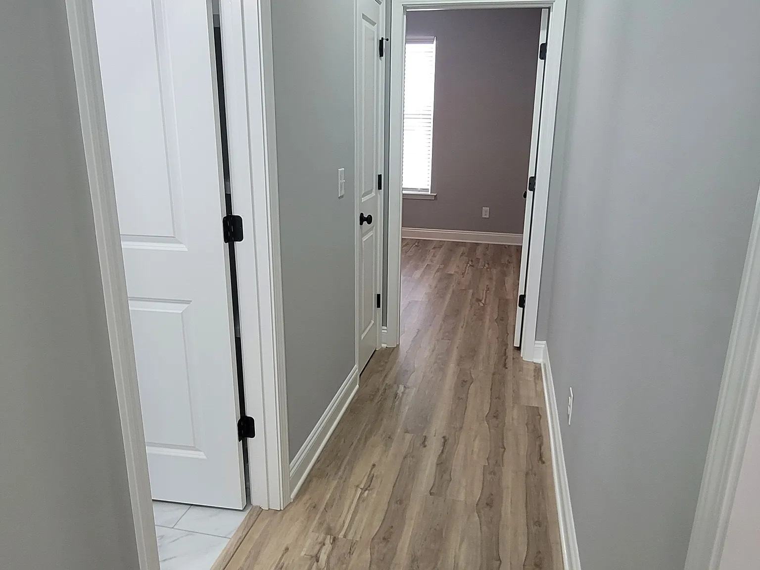 1031 Wessex Drive - 1 — Photo 4