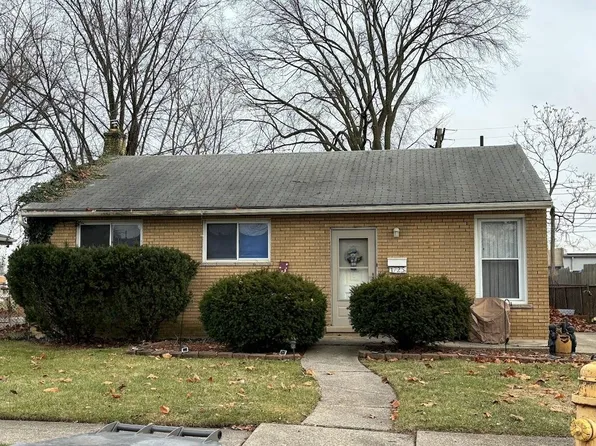 1725 Kenwood St, Inkster, MI 48141