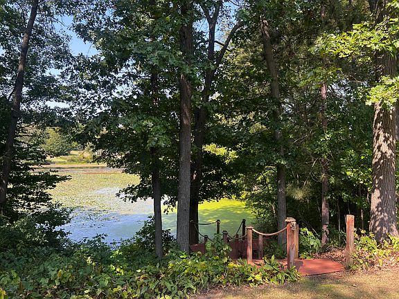 3rd image of 430 Walden Dr