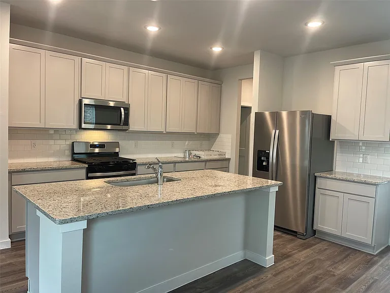 5810 Blue Grama Dr — Photo 3
