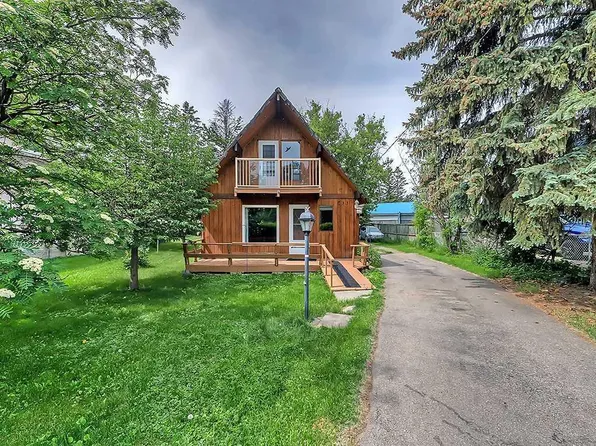 533 4th St SW, High River, AB T1V 1B6