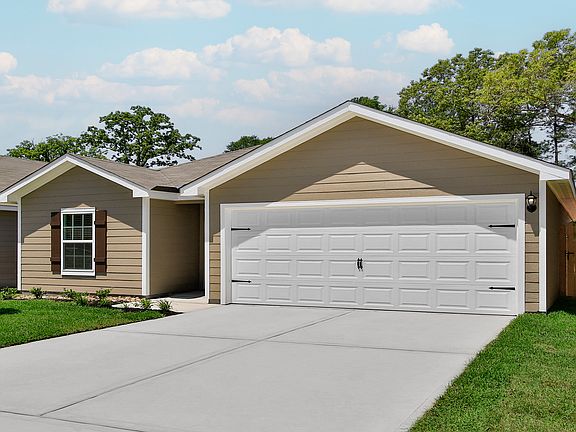 Enjoy flexible living in this 3 -bedroom, 2-bathroom home