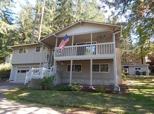 999 S 71st St, Springfield, OR 97478