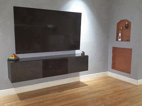 spacious living room