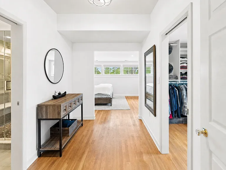 5213 Cathedral Ave NW — Photo 24