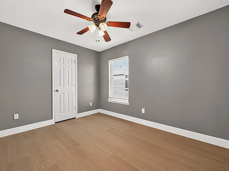 22210 Bellow Glen Dr — Photo 26