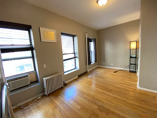 Rented by One New York Realty Inc | media 14