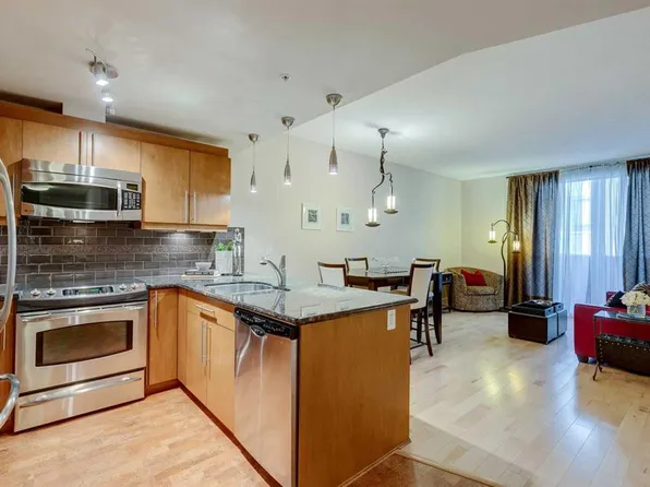 817 W 15th Ave SW #206, Calgary, AB T2R 0H8