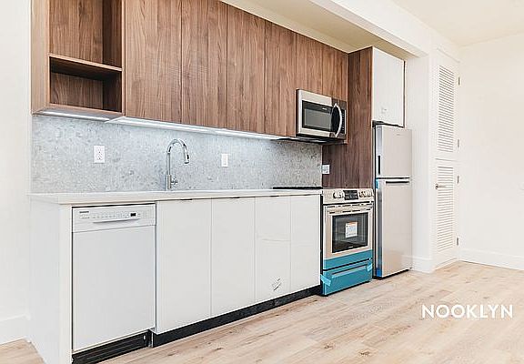 2nd image of 380 Grove St #3A