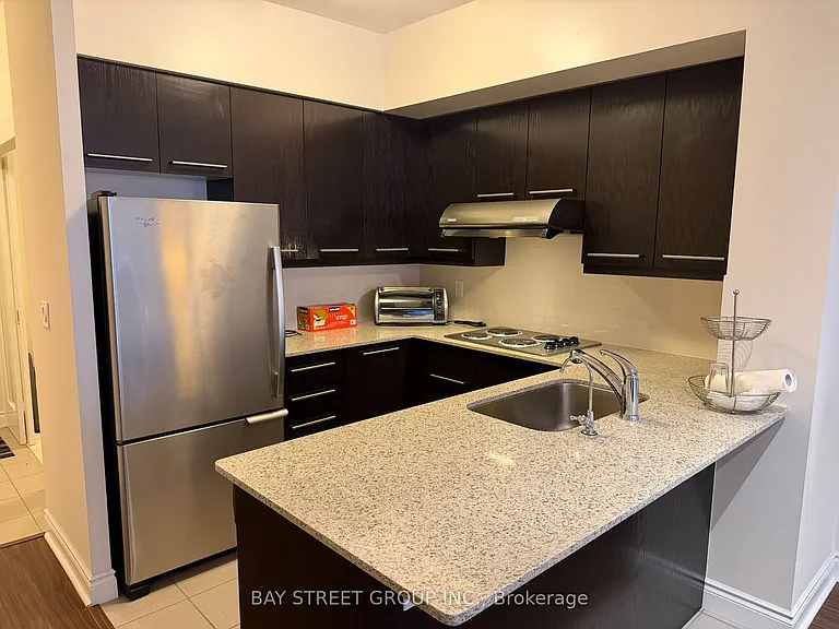 11211 Yonge St #1002 — Photo 2