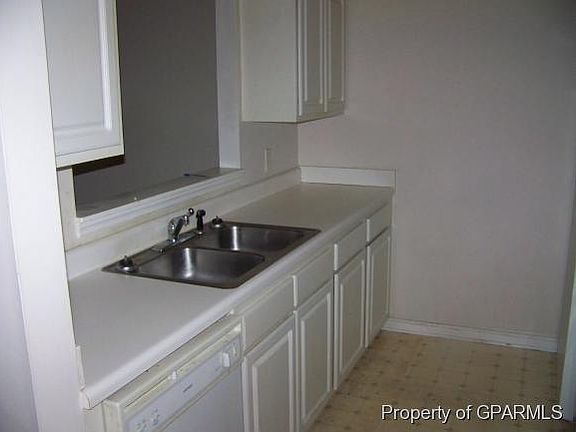2nd image of 2519 B Bluff View Ct