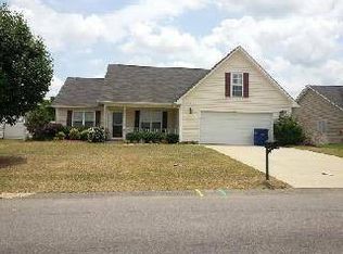 1092 Fairfield Cir, Raeford, NC 28376