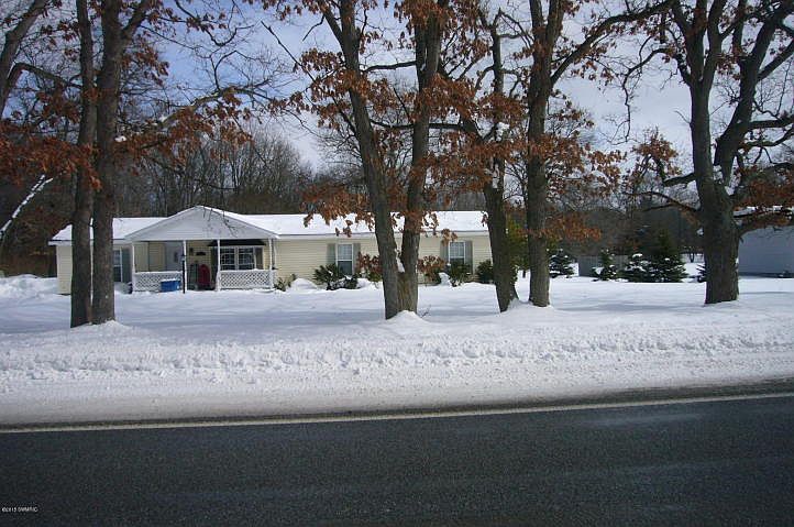 2nd image of 1716 S Wolf Lake Rd