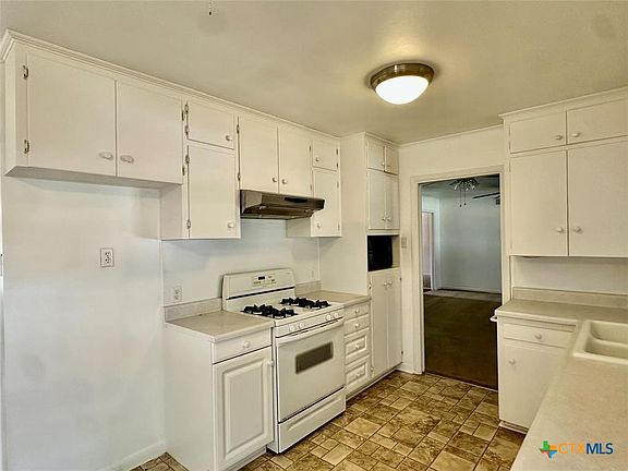4th image of 2508 N 11th St