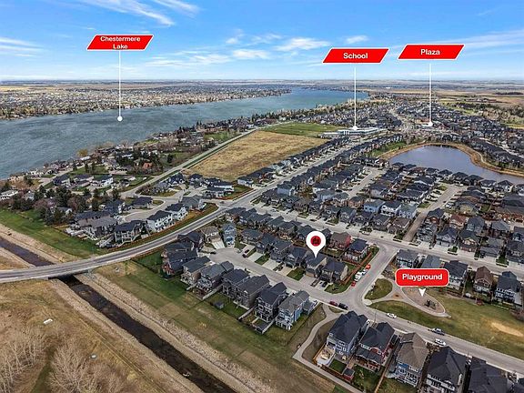2nd image of 105 S Sandpiper Point
