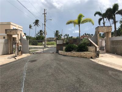 Palmas De Cerro Gordo, Vega Alta, PR, 00692