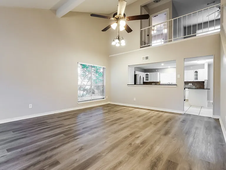 18903 Pine Trace Ct — Photo 4