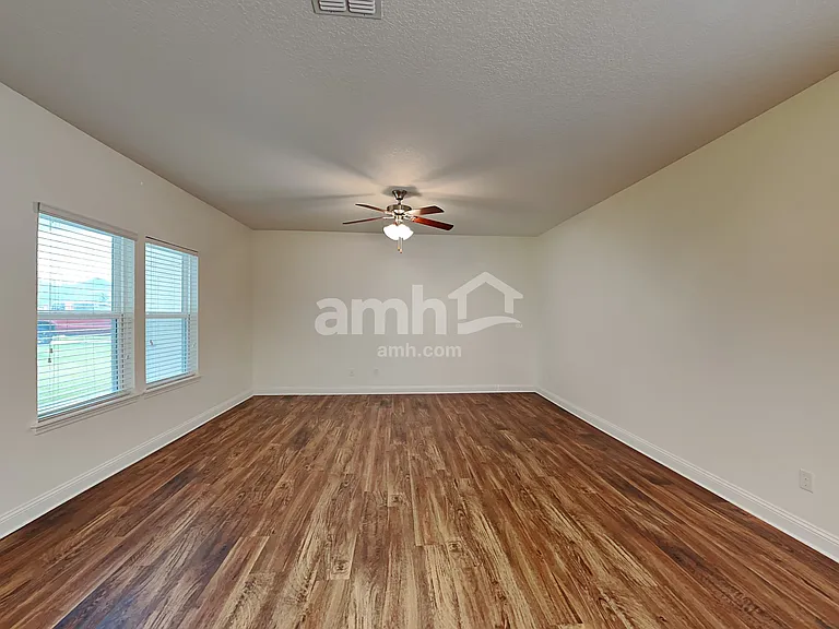 740 Celebration Ln — Photo 6