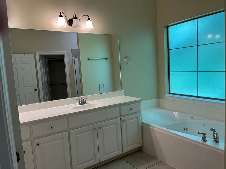 14930 Wax Myrtle Ave — Photo 15