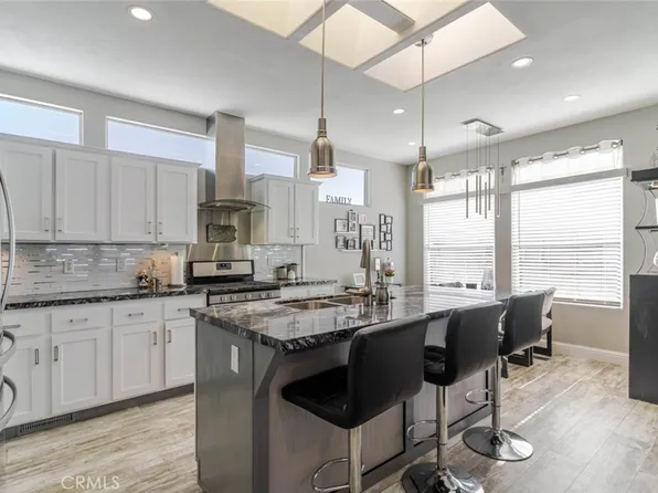 11 Oxford Way, Northridge, CA 91324