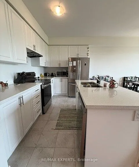 113 Pike St — Photo 8