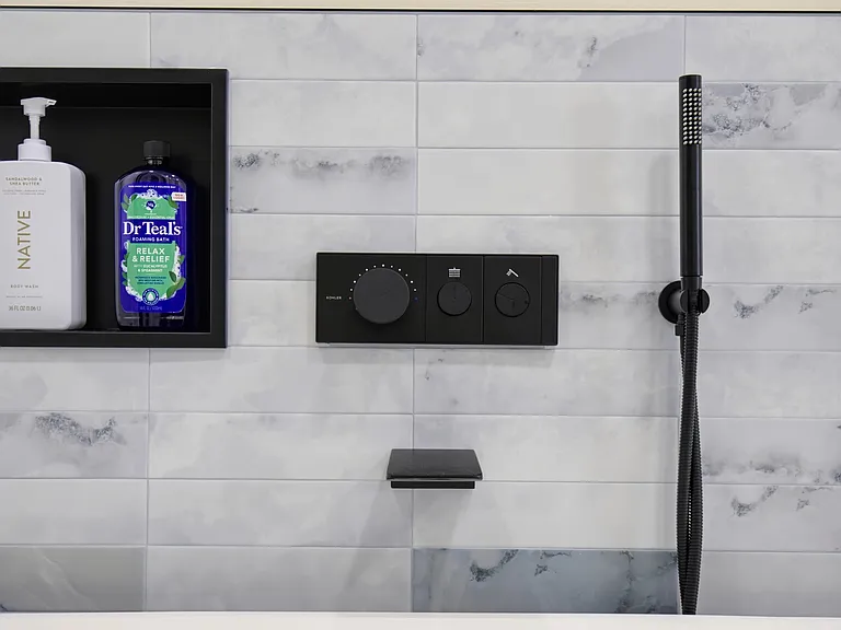 Brand-new primary bathroom with premium Kohler bathtub (Pic 6)