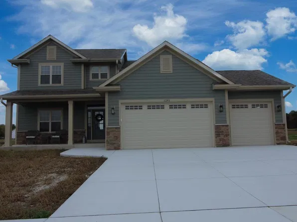 1241 Valley Hill LANE, Union Grove, WI 53182
