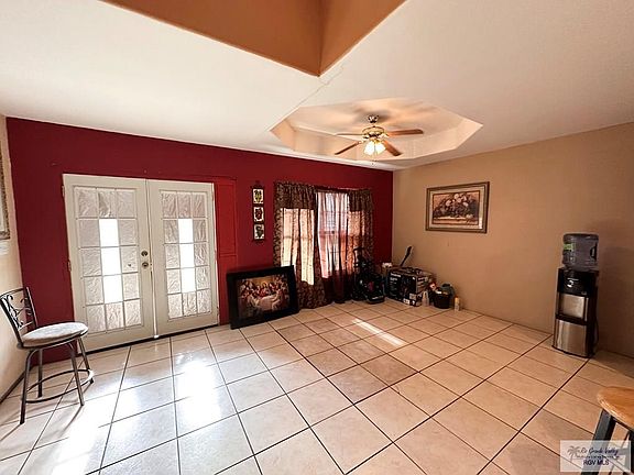 3rd image of 1125 Sandy Ln
