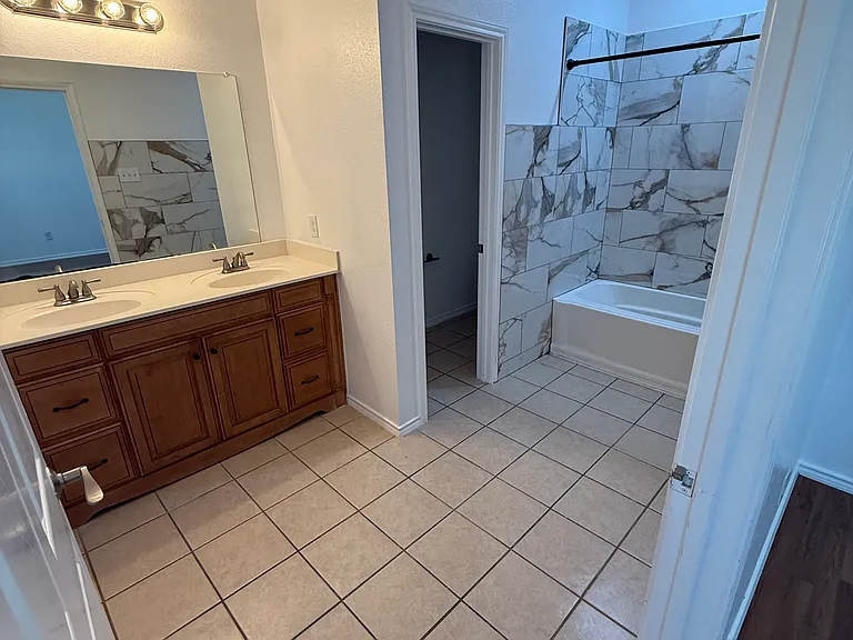 320 Woodgrove Dr #A — Photo 5