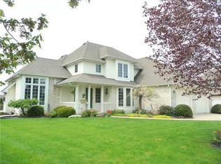 310 Ridgepoint Cir W, Waterville, OH 43566