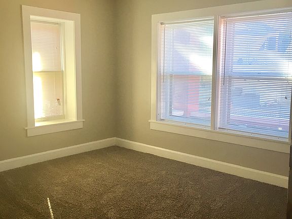 2nd image of 321 Olive St APT 1
