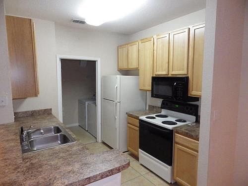 2nd image of 10203 Courtney Palms Blvd