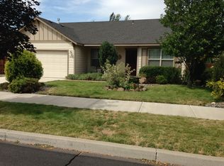 2431 NW 12th St, Redmond, OR 97756