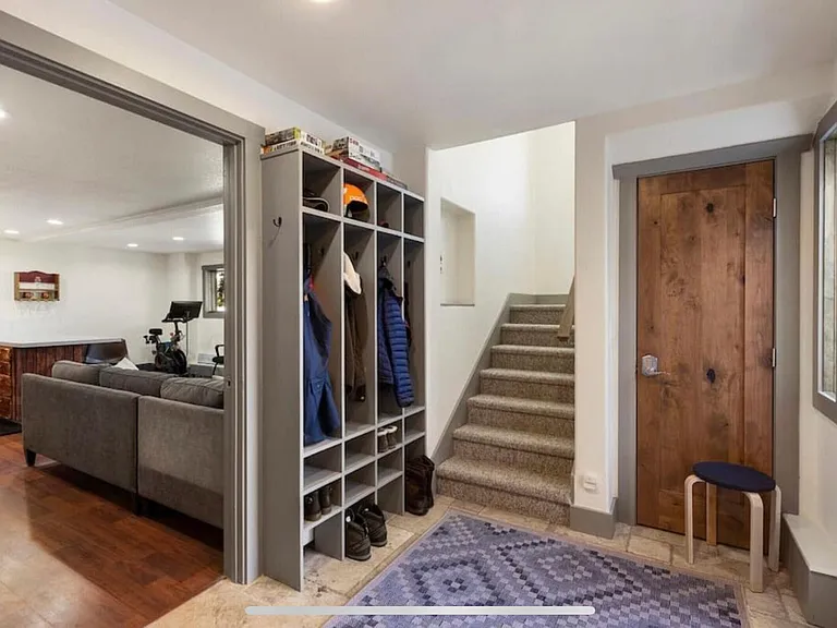 712 High Point Dr — Photo 4