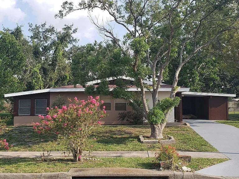 965 Fay Blvd — Photo 4