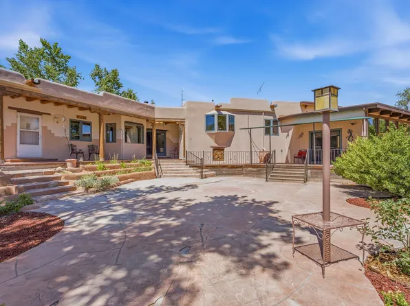 132a County Road 84 C, Santa Fe, NM 87506