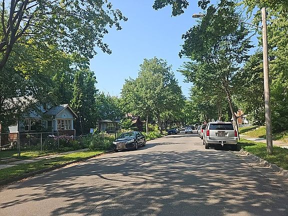 5th image of 3230 Oliver Ave N