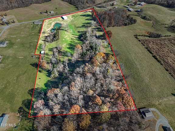 3rd image of 931 Providence Rd