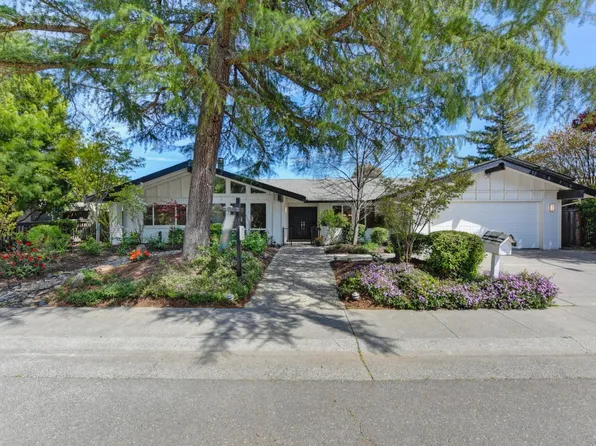 1204 Marina Cir, Davis, CA 95616